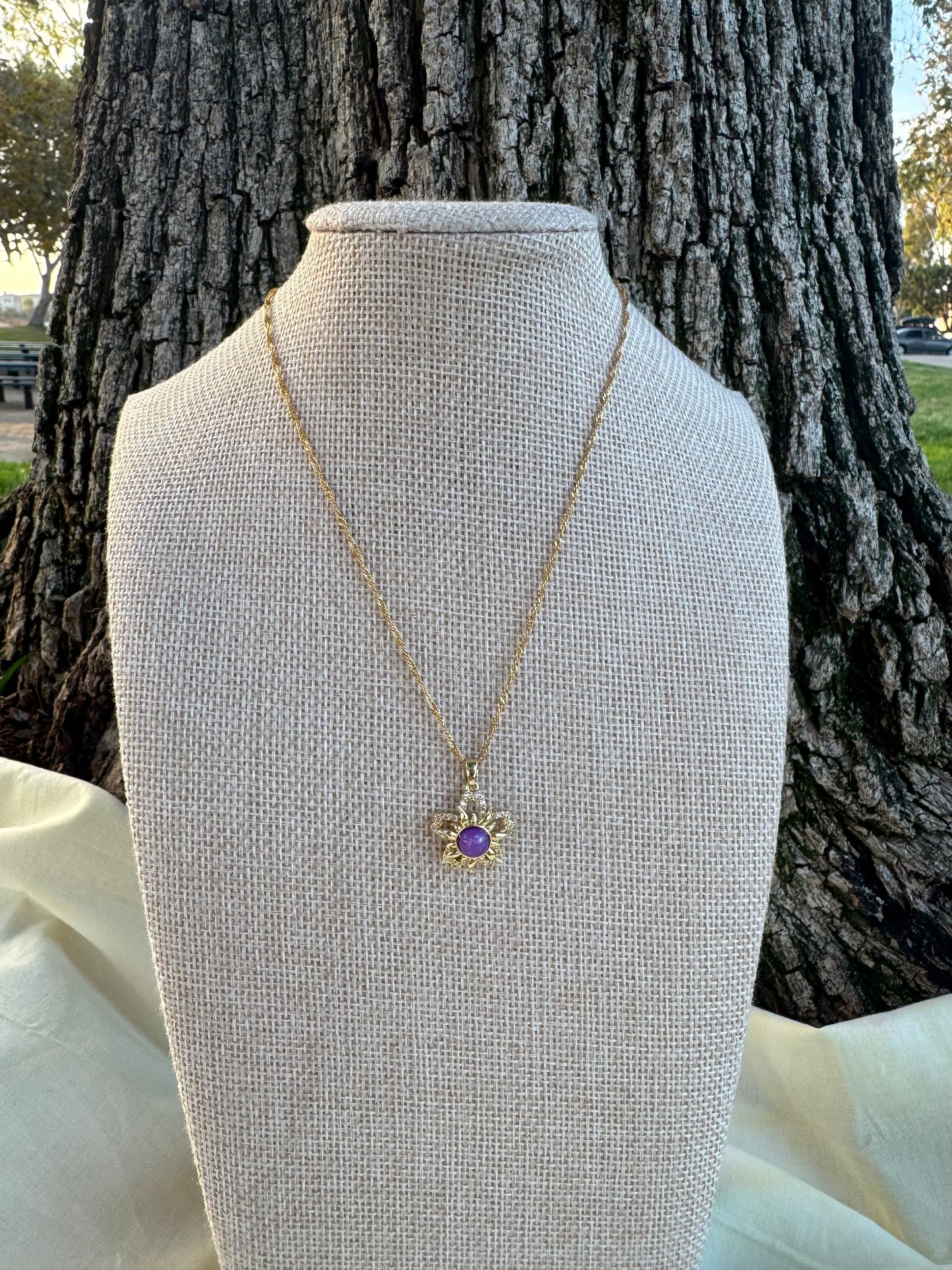 Sunburst Flower (Violet) Necklace